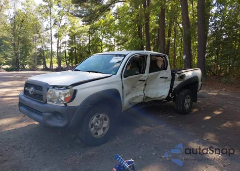 2011 Toyota Tacoma Prerunner z USA, uszkodzony, nr VIN 5TFJX4GNXBX004091